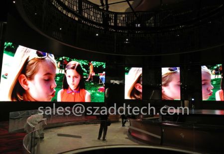 P2.5mm Indoor LED Panel Screen